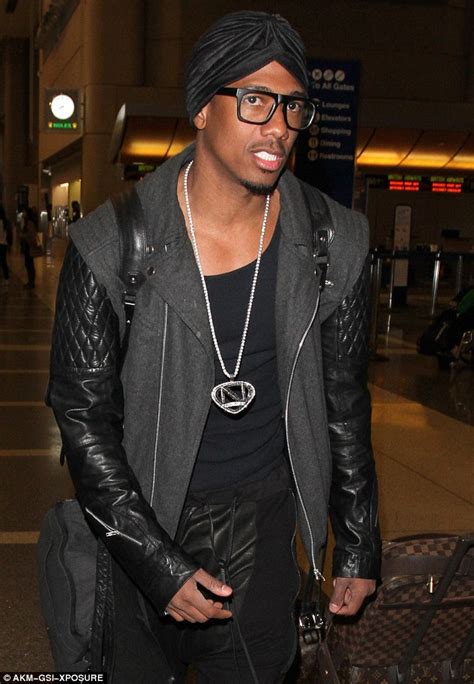 Nick Cannon leaves LAX to perform his Wild 'N Out show to London | Daily Mail Online