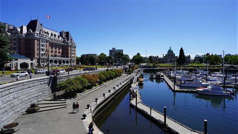 Downtown Victoria, British Columbia - Walking Tour in 4K (UHD) - YouTube