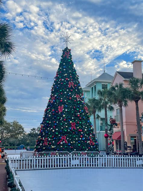 Celebration at Christmas Activities - Where It Snows In Orlando, FL | Hey! East Coast USA