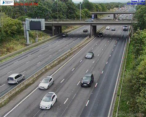 Latest CCTV Camera Feeds from the M62 Motorway - Traffic Cameras UK