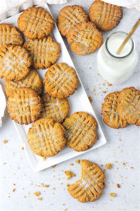 Chewy Almond Flour Peanut Butter Cookies - Colleen Christensen Nutrition