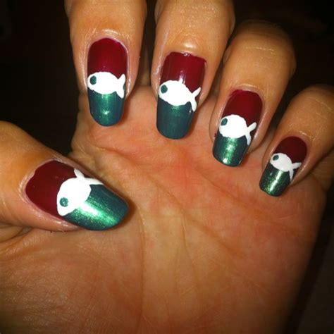 Italian Flag Nail Art for Euro 2012