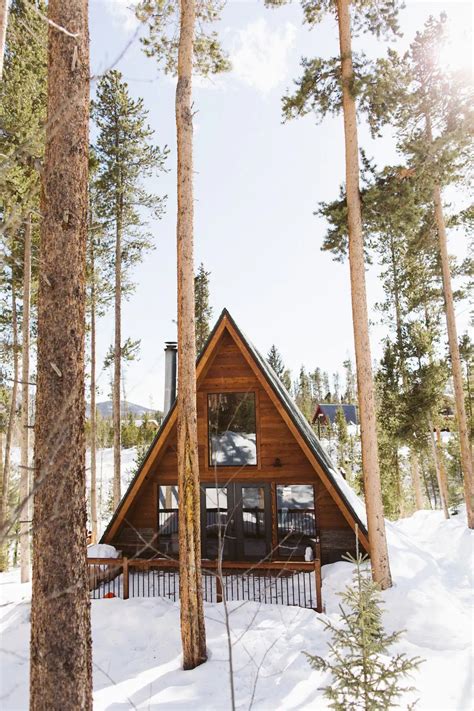 Une cabane A Frame dans les neiges du Colorado | Colorado mountain ...