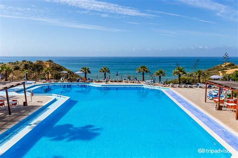 Auramar Beach Resort Pool: Pictures & Reviews - Tripadvisor