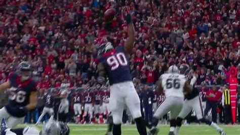 HIGHLIGHTS: Jadeveon Clowney's incredible INT