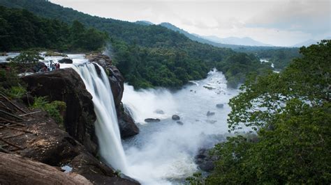 Your Guide To Kerala's Athirapally Waterfalls | TouristSecrets