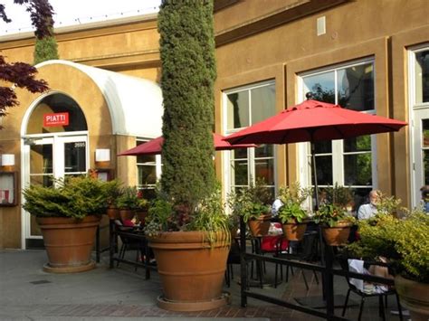 Piatti Italian Restaurant & Bar at University Village, Seattle, WA. LOVE their gourmet dipping ...