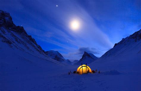 Camping with Alaska Winter Car Rentals - Avis Alaska