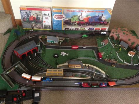 HORNBY OO GAUGE THOMAS THE TANK AND FRIENDS FULLY SCENIC LAYOUT TRAIN ...