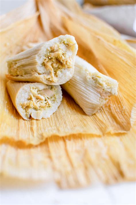 How to Make Tamales (Green Chile Chicken Tamales) | YellowBlissRoad.com