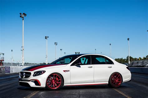 2018 Mercedes-Benz E63 AMG S 4MATIC+ 1/4 mile trap speeds 0-60 - DragTimes.com