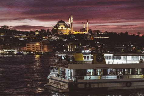 Istanbul Cruise: 8 Scenic Highlights of Bosphorus Boat Tours + Nearby Stays - Hotala Journal