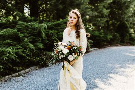 Stylish Beach Wedding In The Hamptons / Editorial Wedding Photography