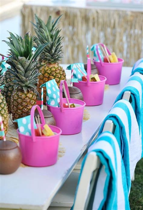 Decoração de Festa Pool Party → 100 Ideias Simples e Dicas Divertidas