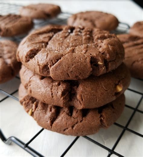 Chocolate Peanut Butter Cookies - Amanda Cooks & Styles