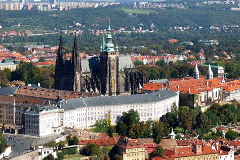 Prague Castle (Pražský hrad) - Prague's must-see attraction