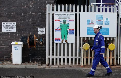 Inside EDF's gas reactor nuclear power station at Torness | Daily Mail Online