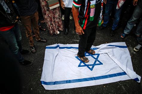 Israel-Gaza war: Malaysia’s pro-Palestinian protesters call for US to take responsibility for ...