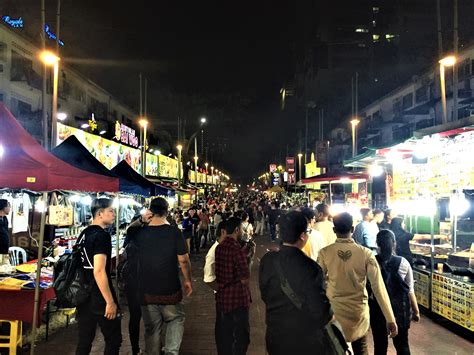 Jalan Alor Food Street at Bukit Bintang in Kuala Lumpur - Driftsoul