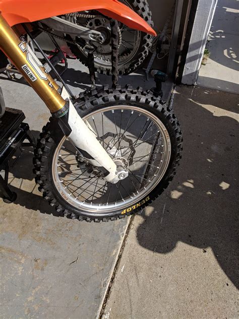 Change a dirt bike tire at home step by step - Horsepower Hub