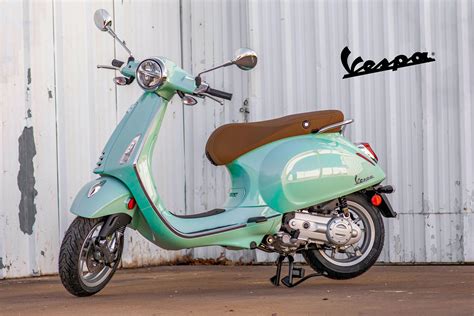 2023 Vespa Primavera 150 - Performance, Price, and Photos