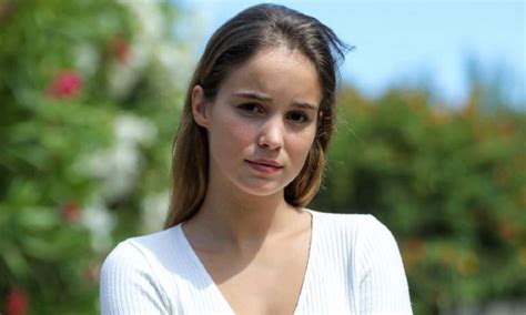 Alba Baptista Net Worth, Bio, Age, Wiki, Height, Family, Boyfriend ...