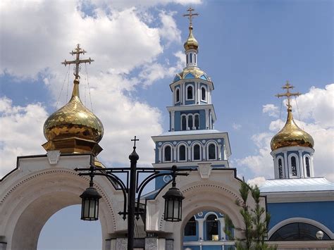 A Orthodox Christian Church in Tashkent - the major religion in ...