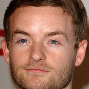 Christopher Masterson - Bio, Facts, Family | Famous Birthdays