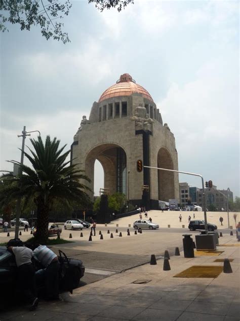 Mexico City's Revolution Monument: Monumento a la Revolucion - MexConnect