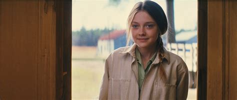 The Secret Life of Bees Theatrical Trailer - Dakota Fanning Image (3157182) - Fanpop