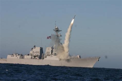 Modernized Tomahawk Missiles to get Raytheon Guidance Systems