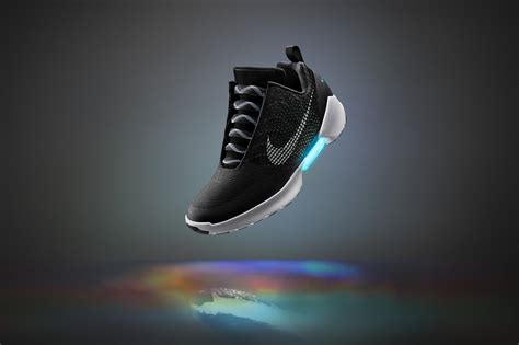 Nike Debuts the First-Ever Self-Lacing Shoe | Architectural Digest