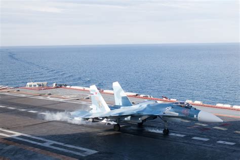 Russian Aircraft Carrier Admiral Kuznetsov with Its Su-33 Flanker-D | Global Military Review