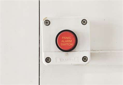 Panic Buttons: Emergency Messaging Systems for Schools