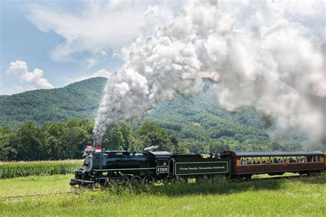 Smoky Mountains Train Rides | Smoky Mountains in NC