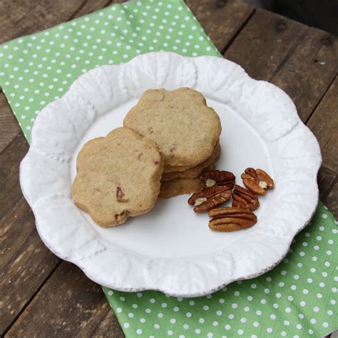 ShowFood Chef: Brown Sugar Shortbread - Simple Saturday