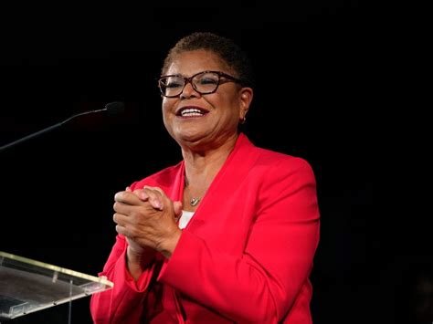 Karen Bass Is First Woman Elected Mayor Of Los Angeles | Los Angeles ...