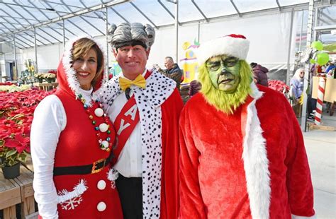 The Grinch visits East Coast Garden Center | Cape Gazette