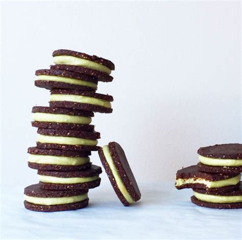 Try This Delicious Healthy Matcha Oreo Recipe | StyleCaster