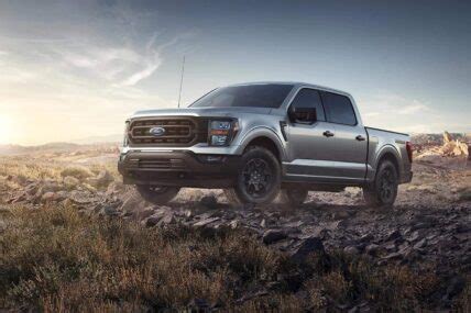 7 Best Hybrid Pickup Trucks (Ranking 2022)