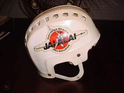 Jai Alai - Equipment - Guide to Value, Marks, History | WorthPoint Dictionary