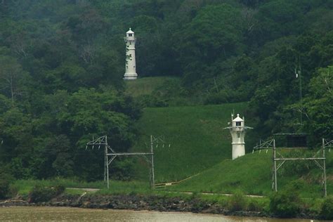 Gamboa Northbound Range Lights | Panama Canal, Panama | Larry Myhre | Flickr