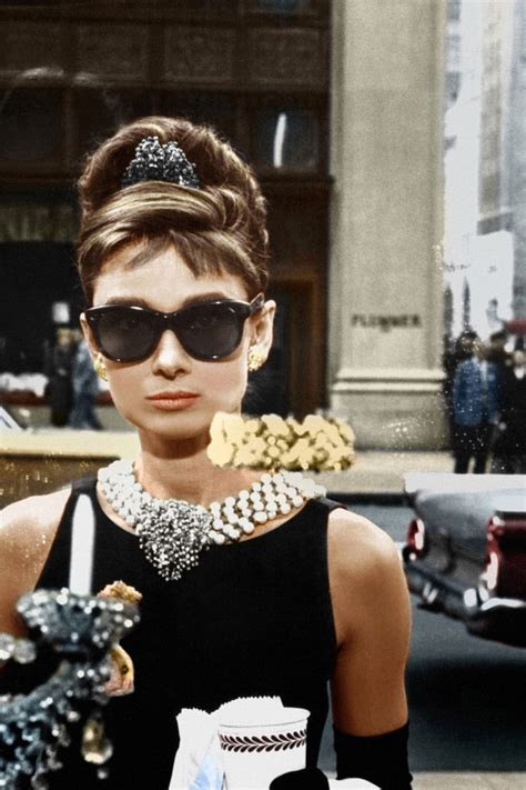 A brief history of sunglasses | Vogue France