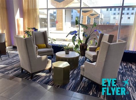 Lobby-Chairs-InterContinental-MSP-Airport-Hotel-Review - Eye of the Flyer