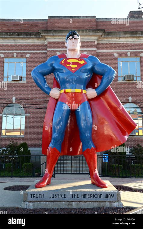 Metropolis, IL, USA – March 25, 2016: Statue of Superman outside the Museum and hometown in ...