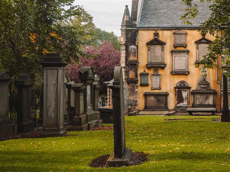 Greyfriars Kirkyard In Edinburgh Guide - Bobby, Harry Potter & The Most ...