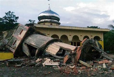 Gempa bumi Aceh: Lebih 20 terkorban, ramai lagi cedera | Astro Awani