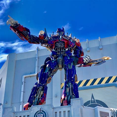 The History of Transformers: From Toy to Legacy | by Jamie Logie | Back ...