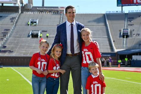 Eli Manning Wife: Who is Abby McGrew? + Their Four Kids