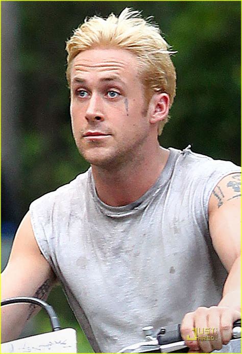 Full Sized Photo of ryan gosling bleached blond hair 04 | Photo 2564339 ...